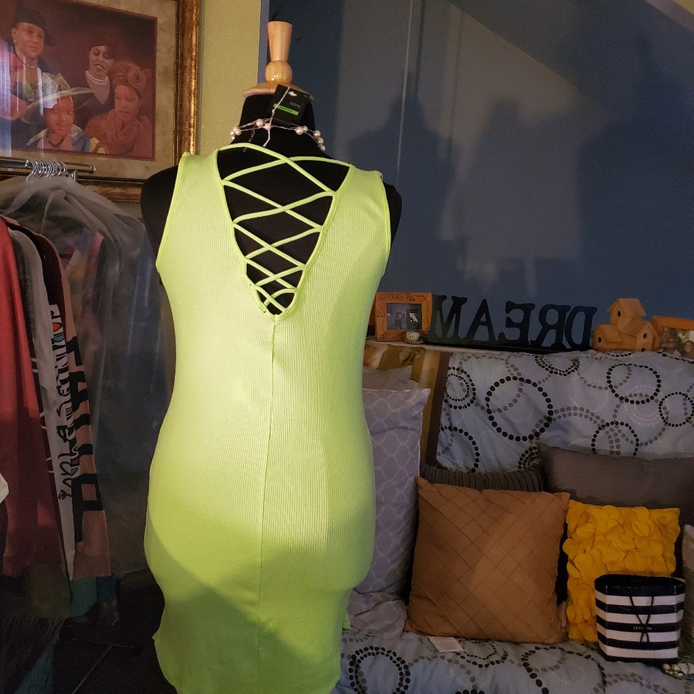 Dress - Picture 2 of 2